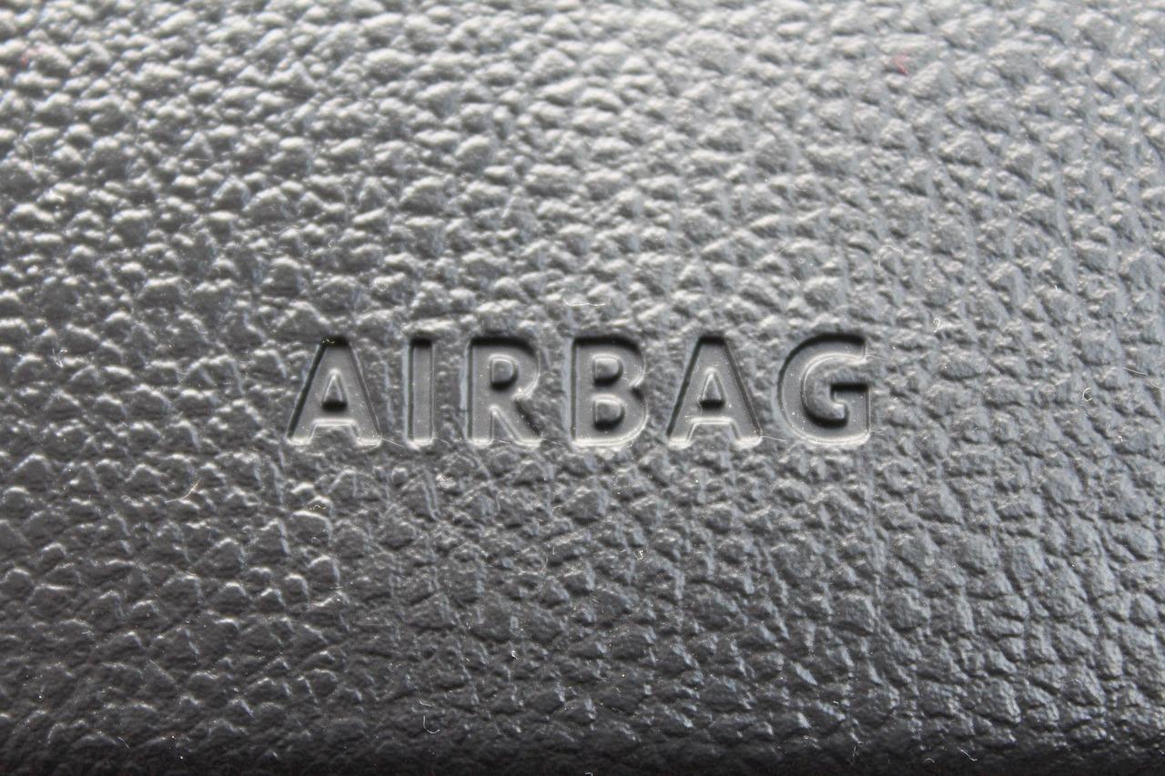 Takata-Airbag-Skandal: Ursachen, Auswirkungen & aktuelle Rückruf-Updates 2025 auf kfzpamperl.at